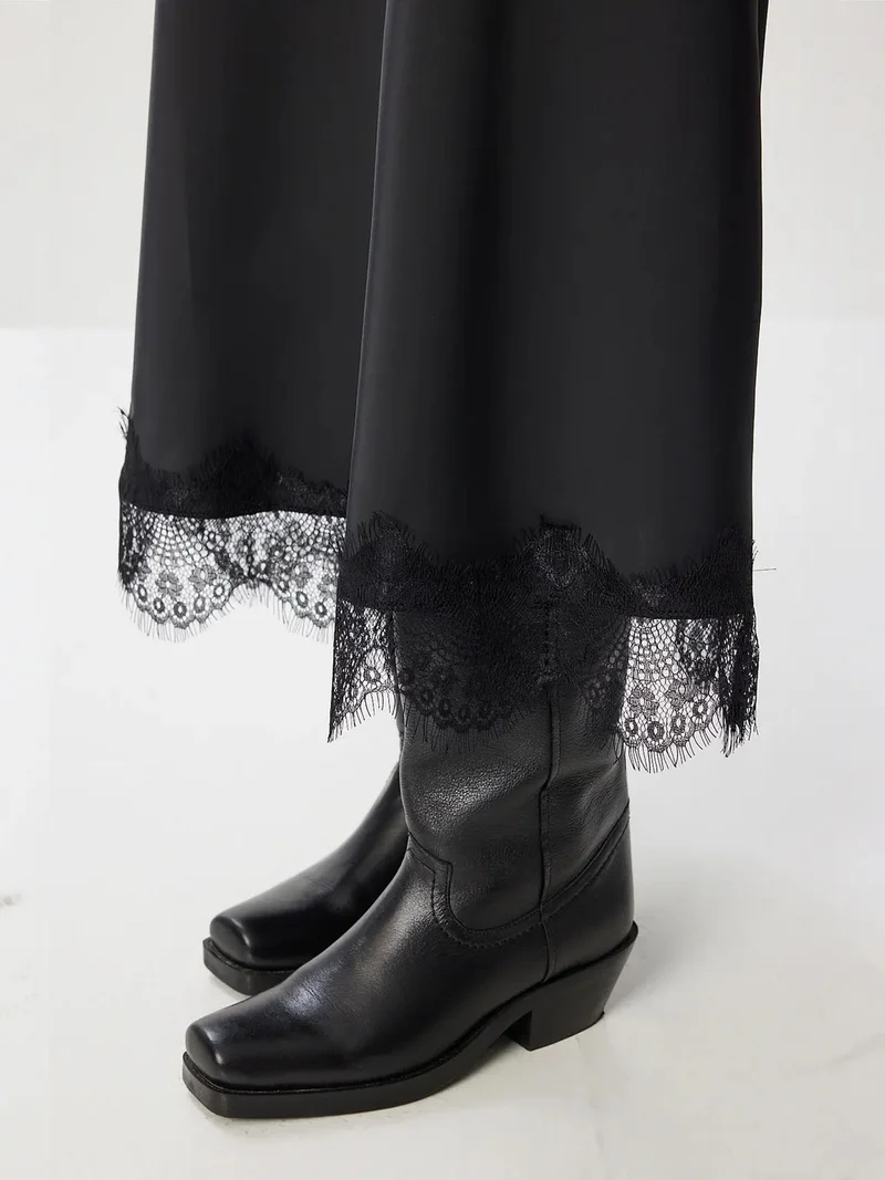 Lovely Istanbul ISTANBUL Lace Detailed Long Satin Skirt with Elastic Waist